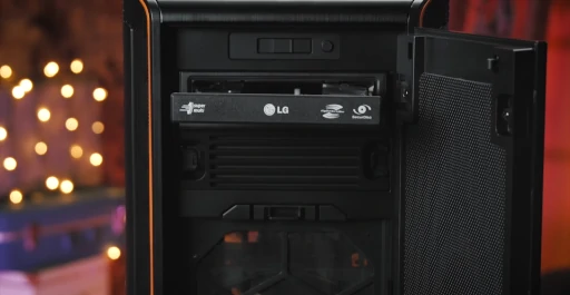 PC Case With Optical Drive Bays